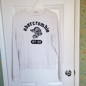 💕 Abercrombie White Fleecy Cotton Blend Top